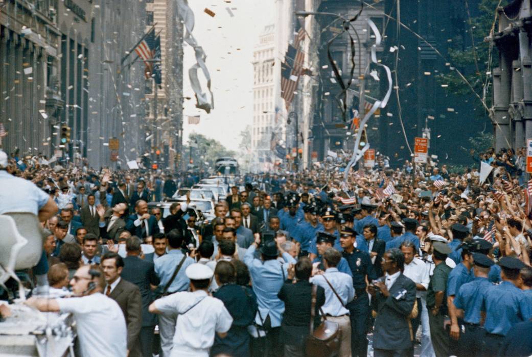 ©NASA | New York City welcomes the Apollo 11 crew in a ticker tape parade down Broadway and Park Avenue. 